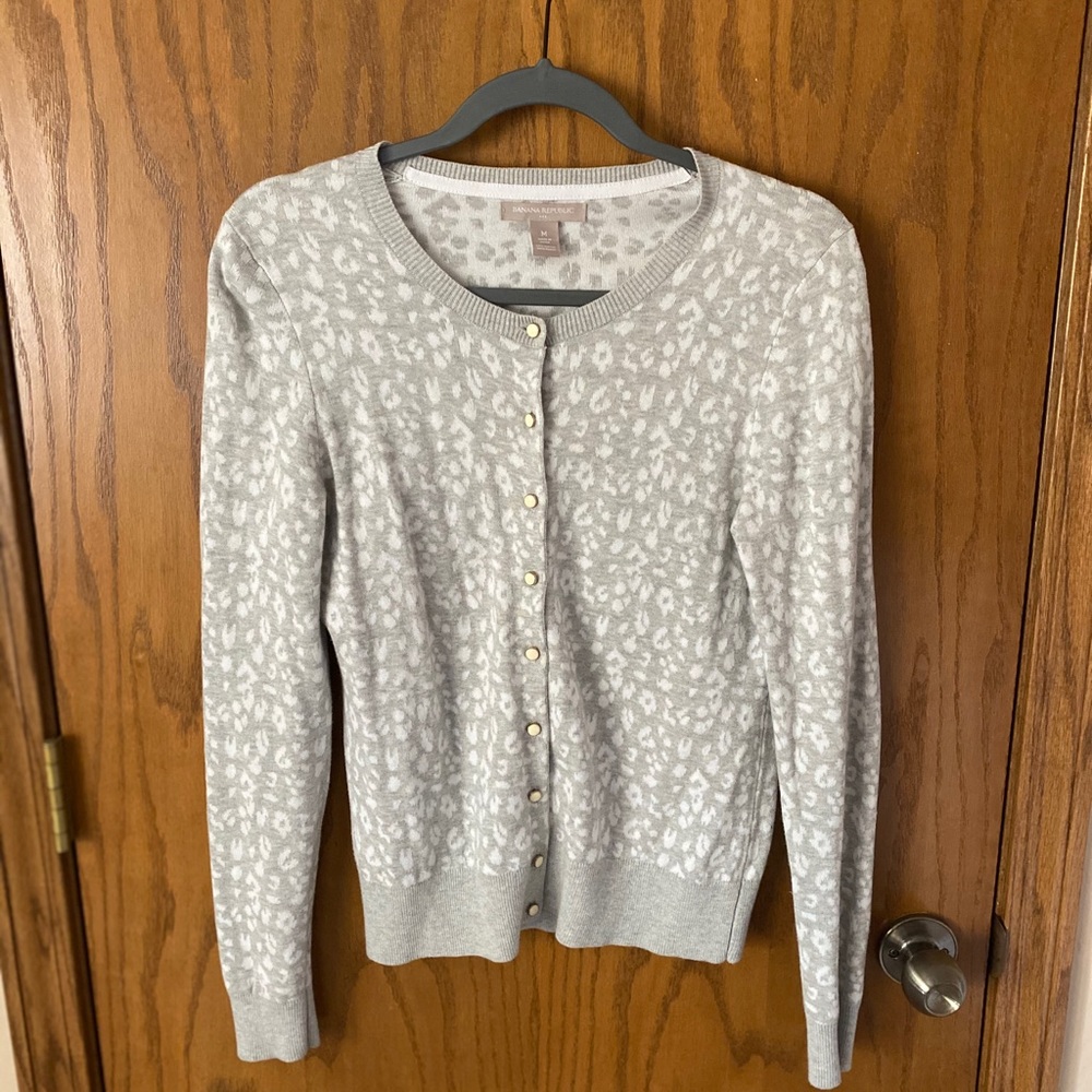 Banana Republic Pearl Button Cardigan